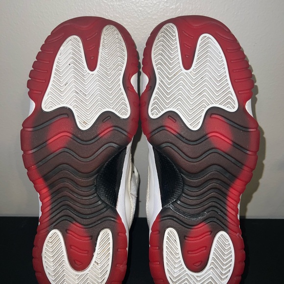 2012 Air Jordan 11 Retro Low ‘Cherry Bottom’ - Picture 5 of 8